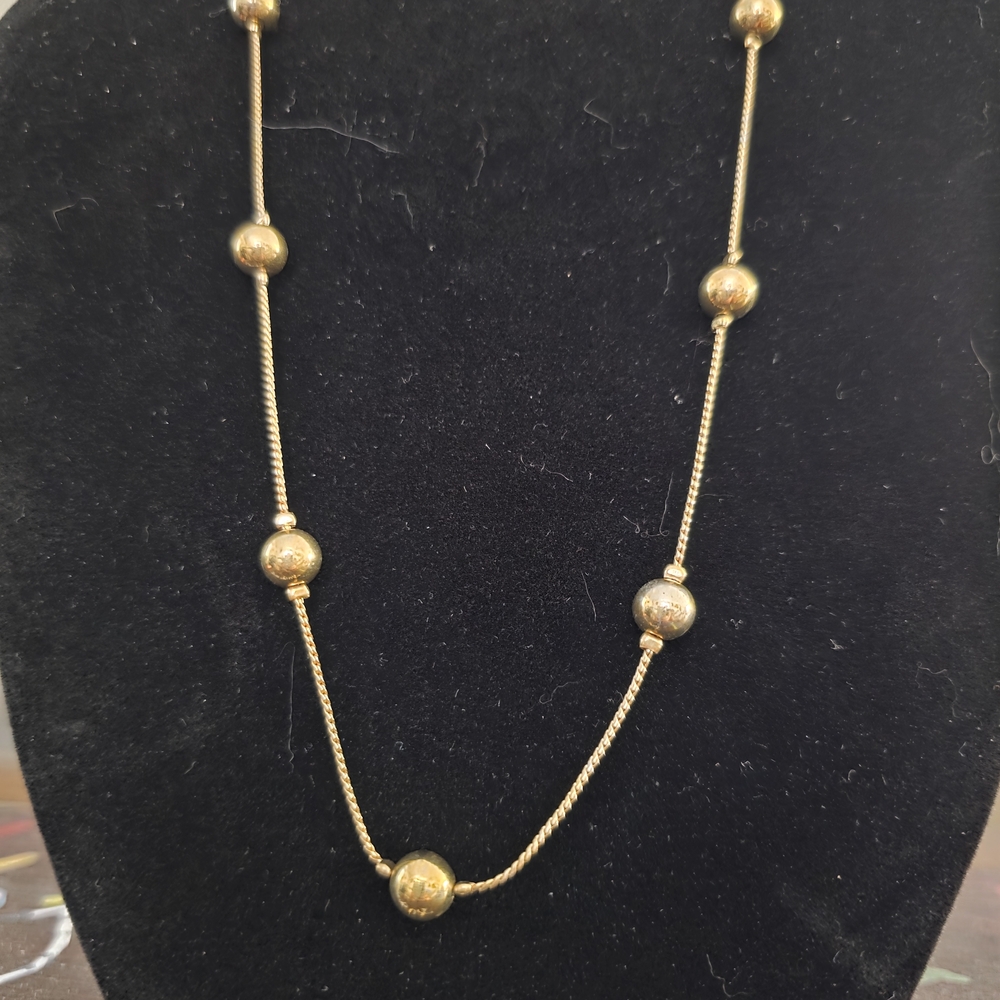Chic Gold Beaded Necklace
